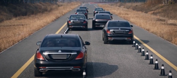 Maextro S800 изящно обошёл семь Mercedes-Benz Maybach S-класса благодаря «крабовой походке»